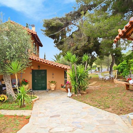 Evas Guesthouse Agioi Theodoroi Exterior foto