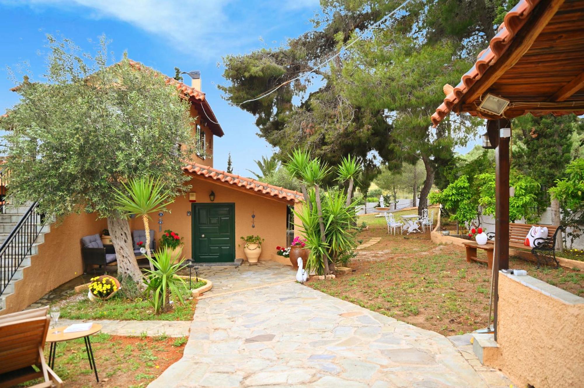 Evas Guesthouse Agioi Theodoroi Exterior foto